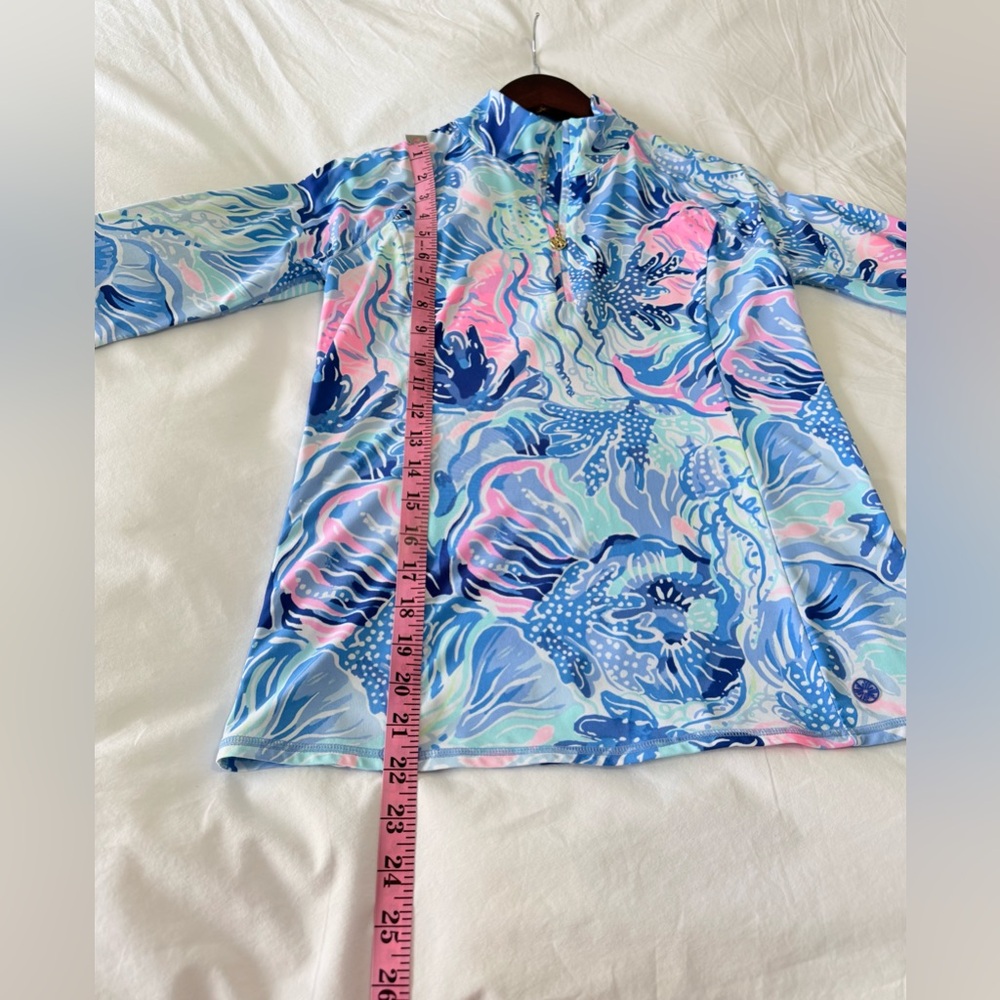 Lilly Pulitzer | SZ XS | Marion Half Zip UPF 50+ Long Sleeve top Surf Blue Pink - Picture 3 of 12